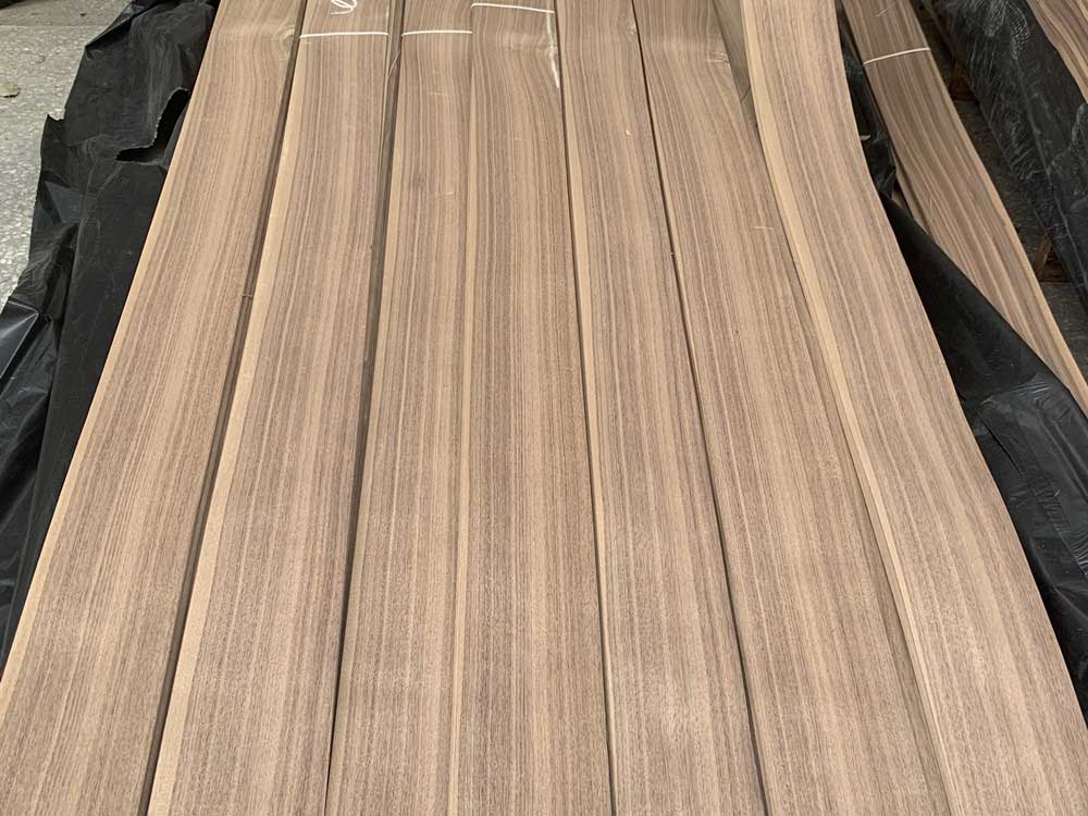 quarter cut walnut veneer